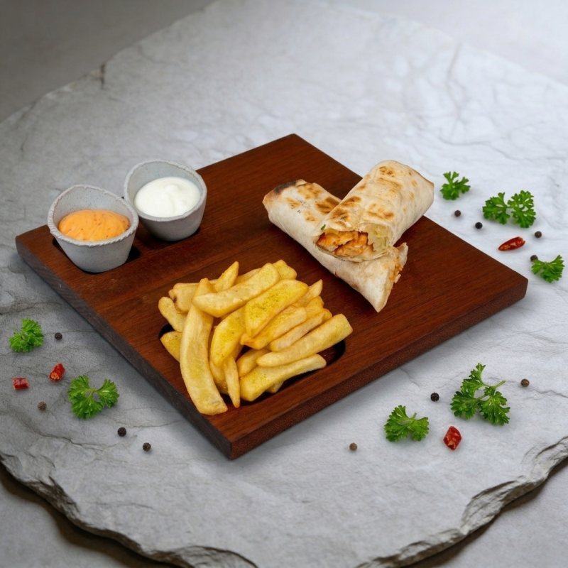 ساندويتش طاووق — مطعم آمو اللبناني بزنس باي دبي